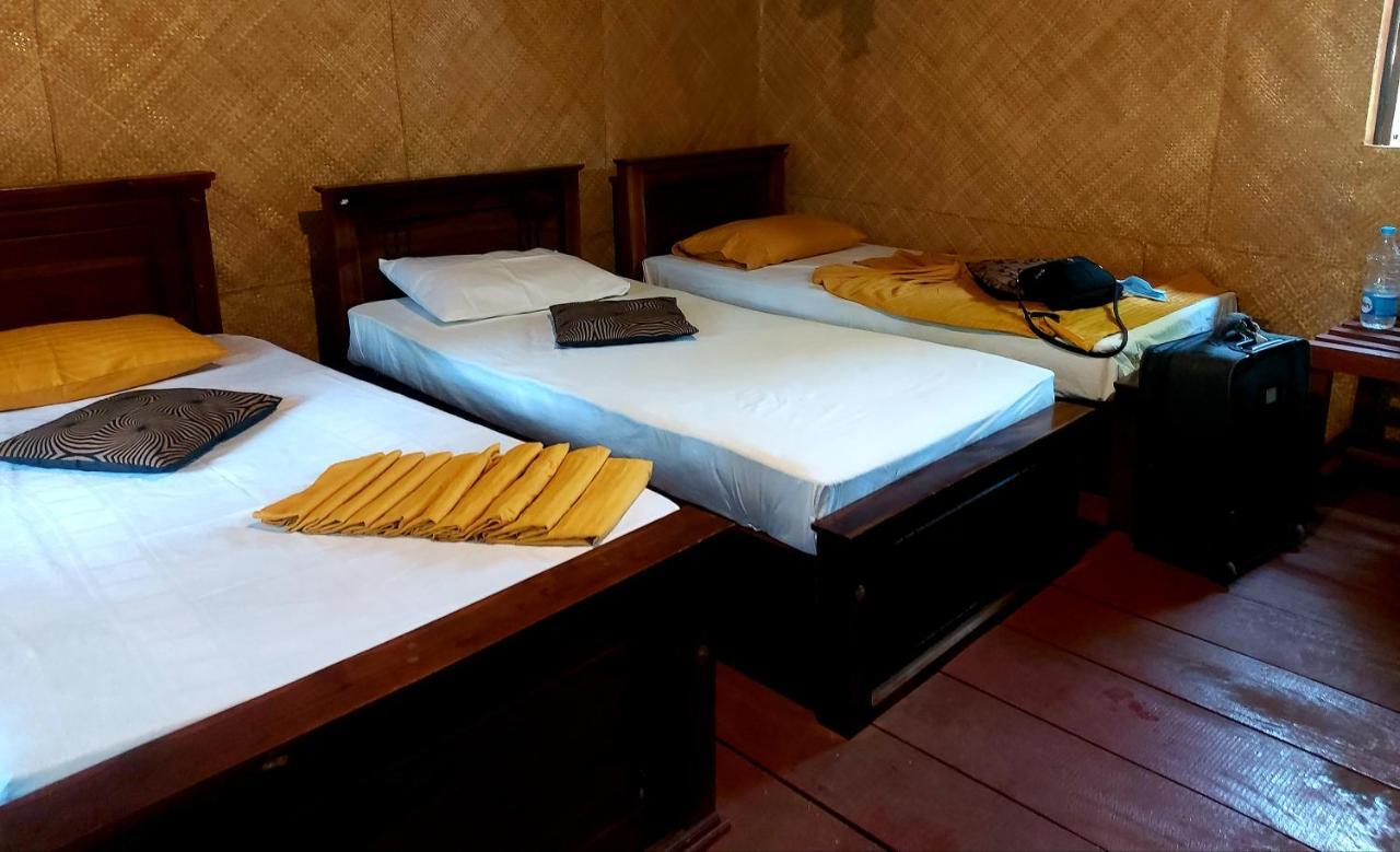 Tree House Hostel Σιγκιρίγια Εξωτερικό φωτογραφία
